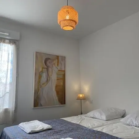 Casa de Férias Avec Piscine / 6 Personnes *