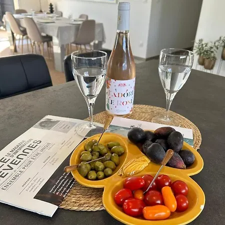 Avec Piscine / 6 Personnes Affittacamere