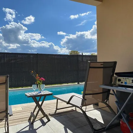 Avec Piscine / 6 Personnes Casa de Férias Saint-Ambroix