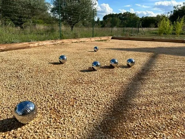 Avec Piscine / 6 Personnes 4* סנט-אמברואה
