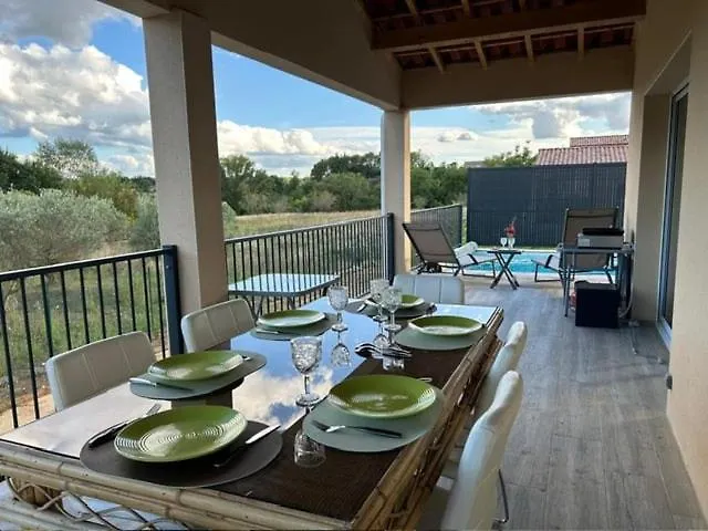Piscine & Petanque Πανσιόν 4*