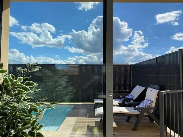 Piscine & Petanque Πανσιόν 4*